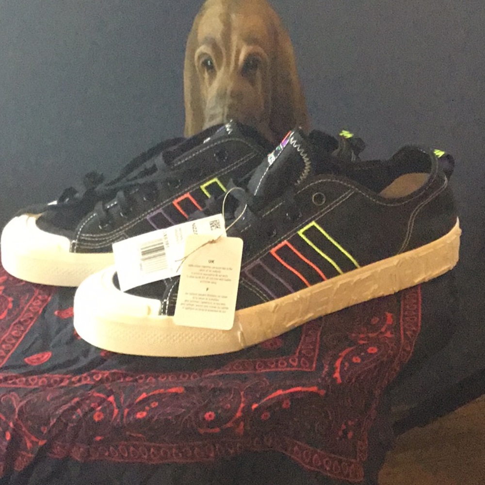 Nwt Nizza Pride Adidas sneakers 11